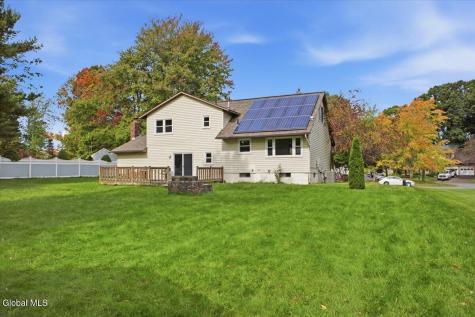 1 Starboard Court Waterford NY 12188