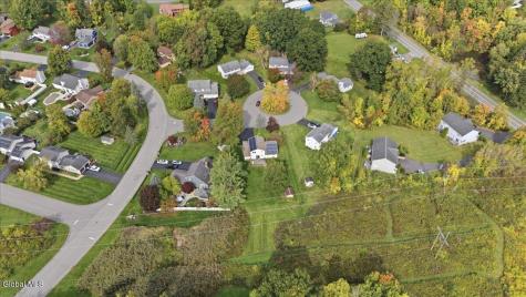 1 Starboard Court Waterford NY 12188