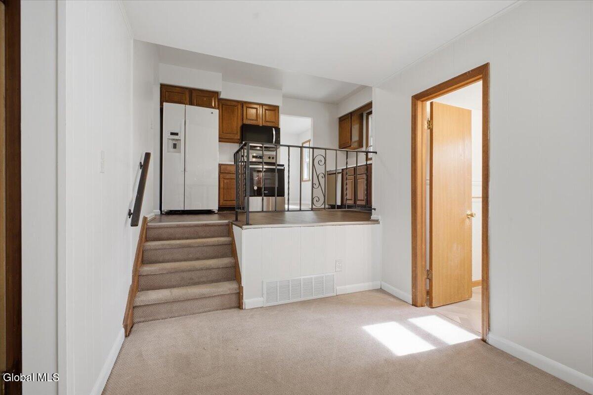 1 Starboard Court Waterford NY 12188