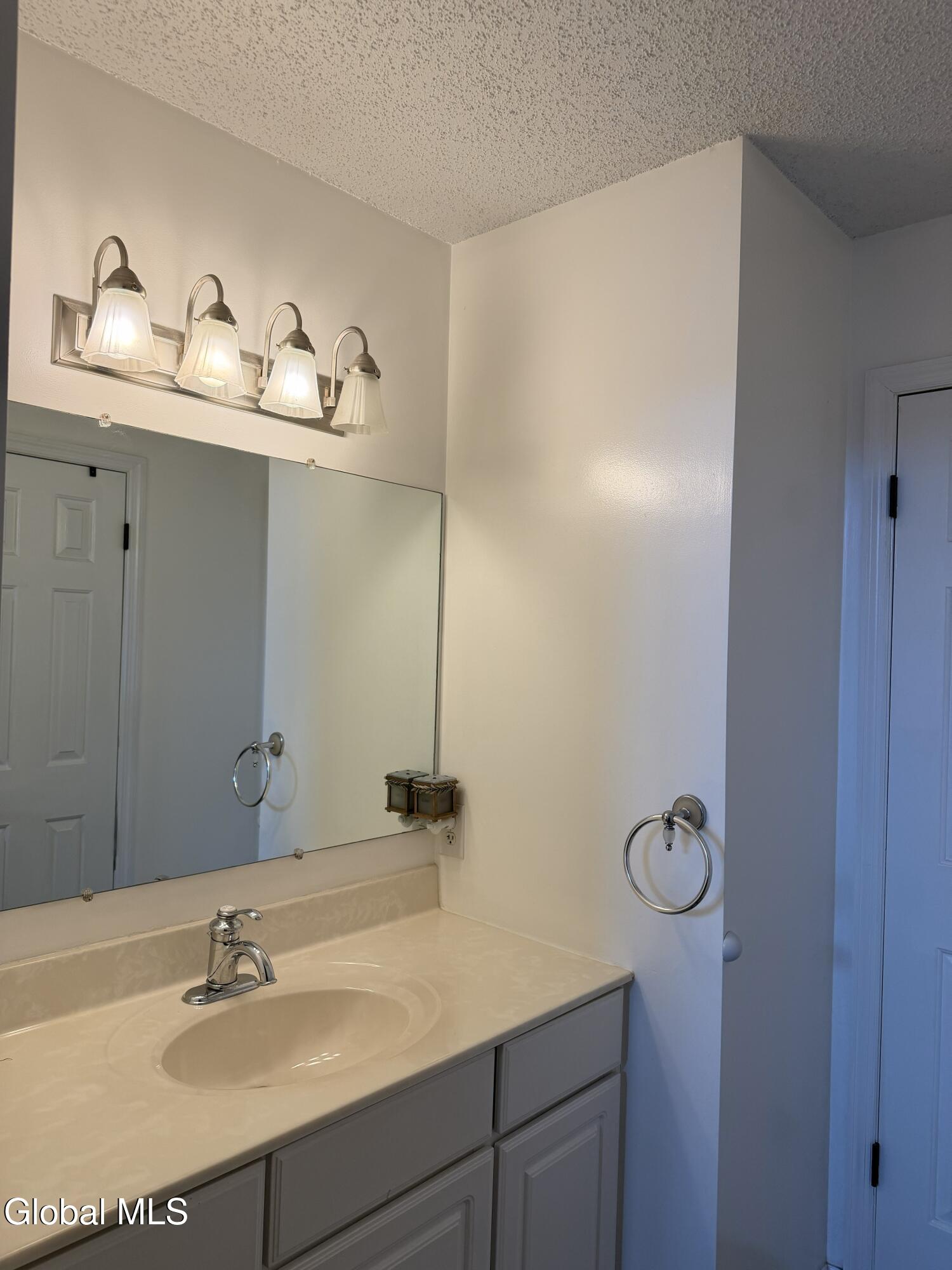 5 Captains Boulevard Waterford NY 12188