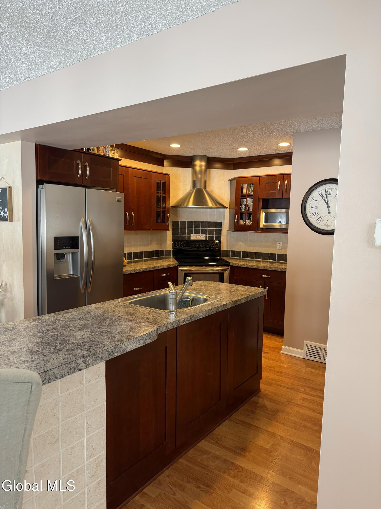 5 Captains Boulevard Waterford NY 12188