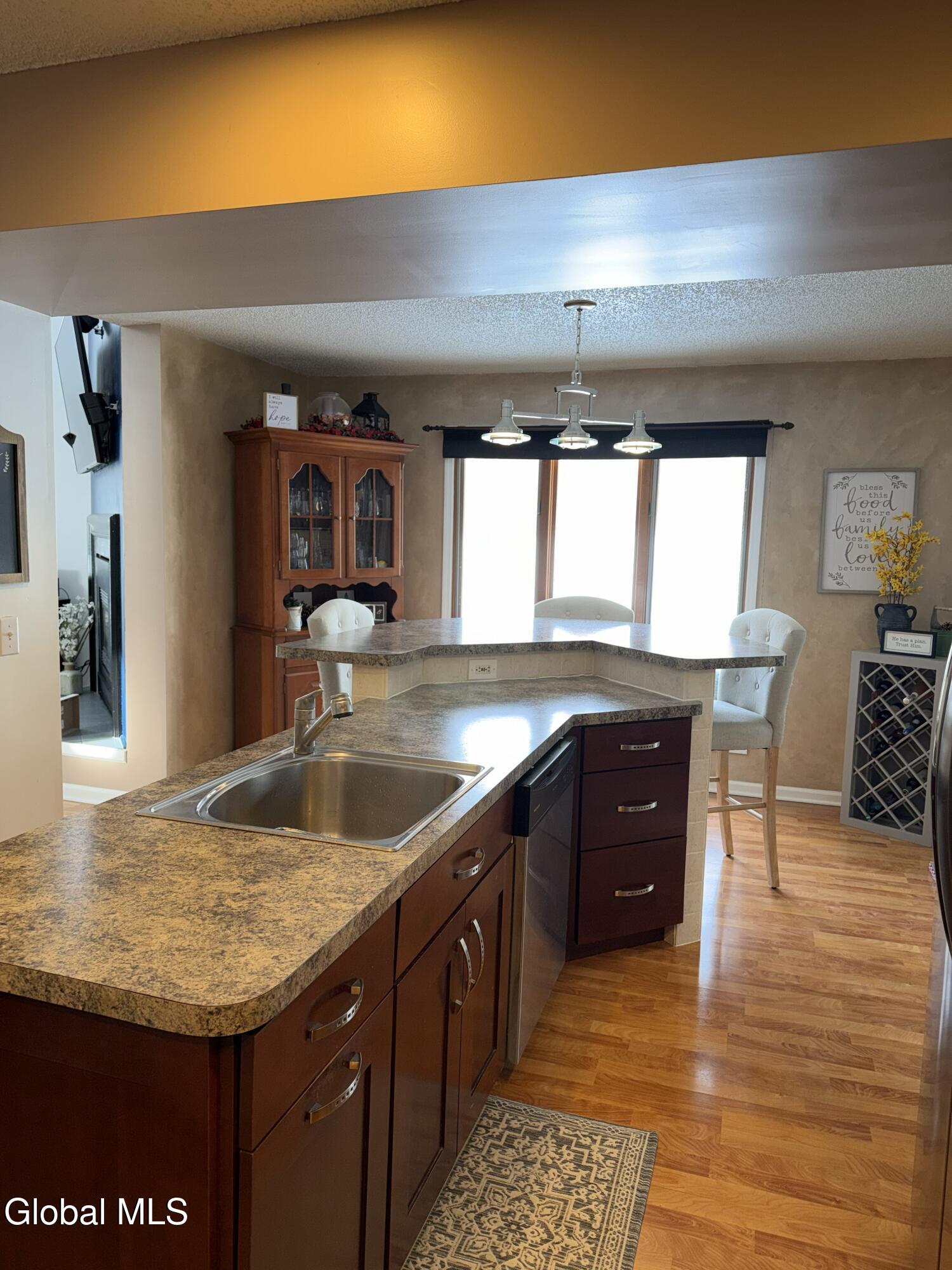 5 Captains Boulevard Waterford NY 12188