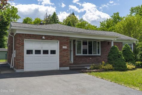 2368 Pine Avenue Schenectady NY 12304