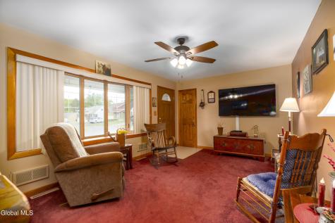 2368 Pine Avenue Schenectady NY 12304