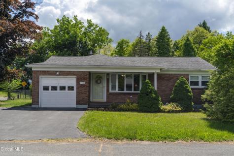 2368 Pine Avenue Schenectady NY 12304