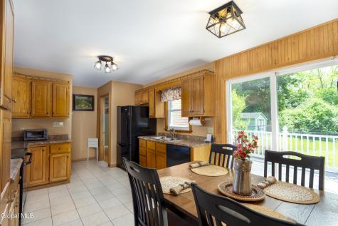 2368 Pine Avenue Schenectady NY 12304