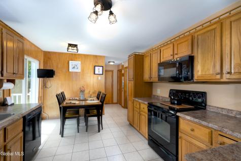 2368 Pine Avenue Schenectady NY 12304