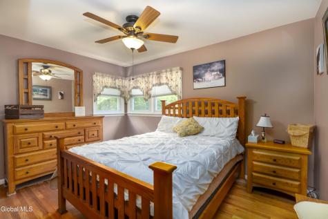 2368 Pine Avenue Schenectady NY 12304
