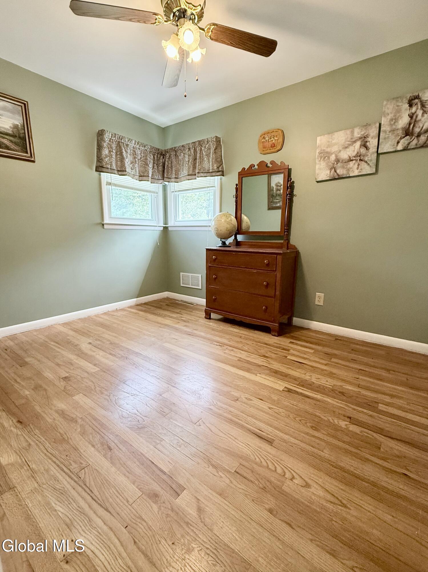 2368 Pine Avenue Schenectady NY 12304