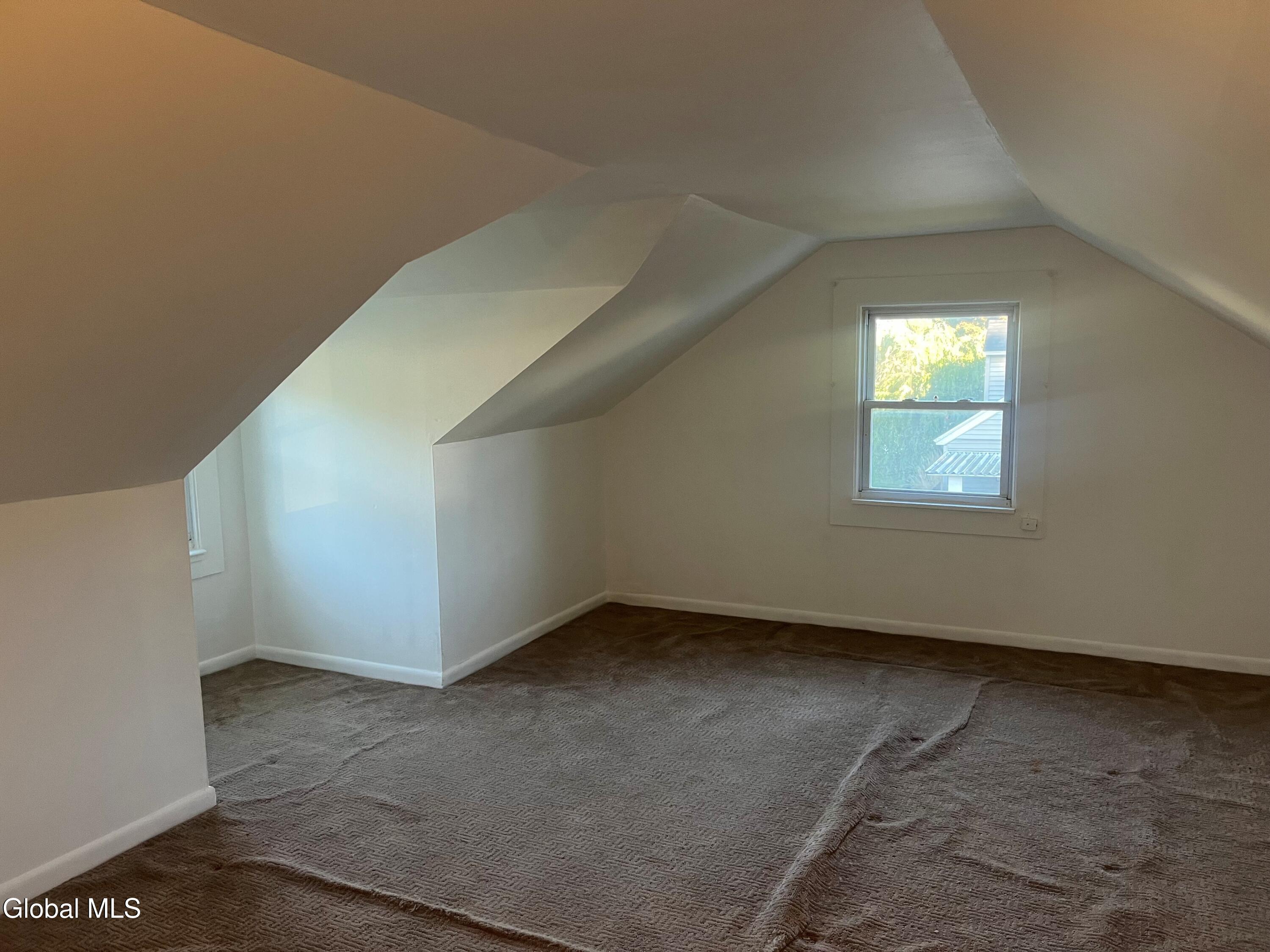 1012 Alheim Drive Schenectady NY 12303