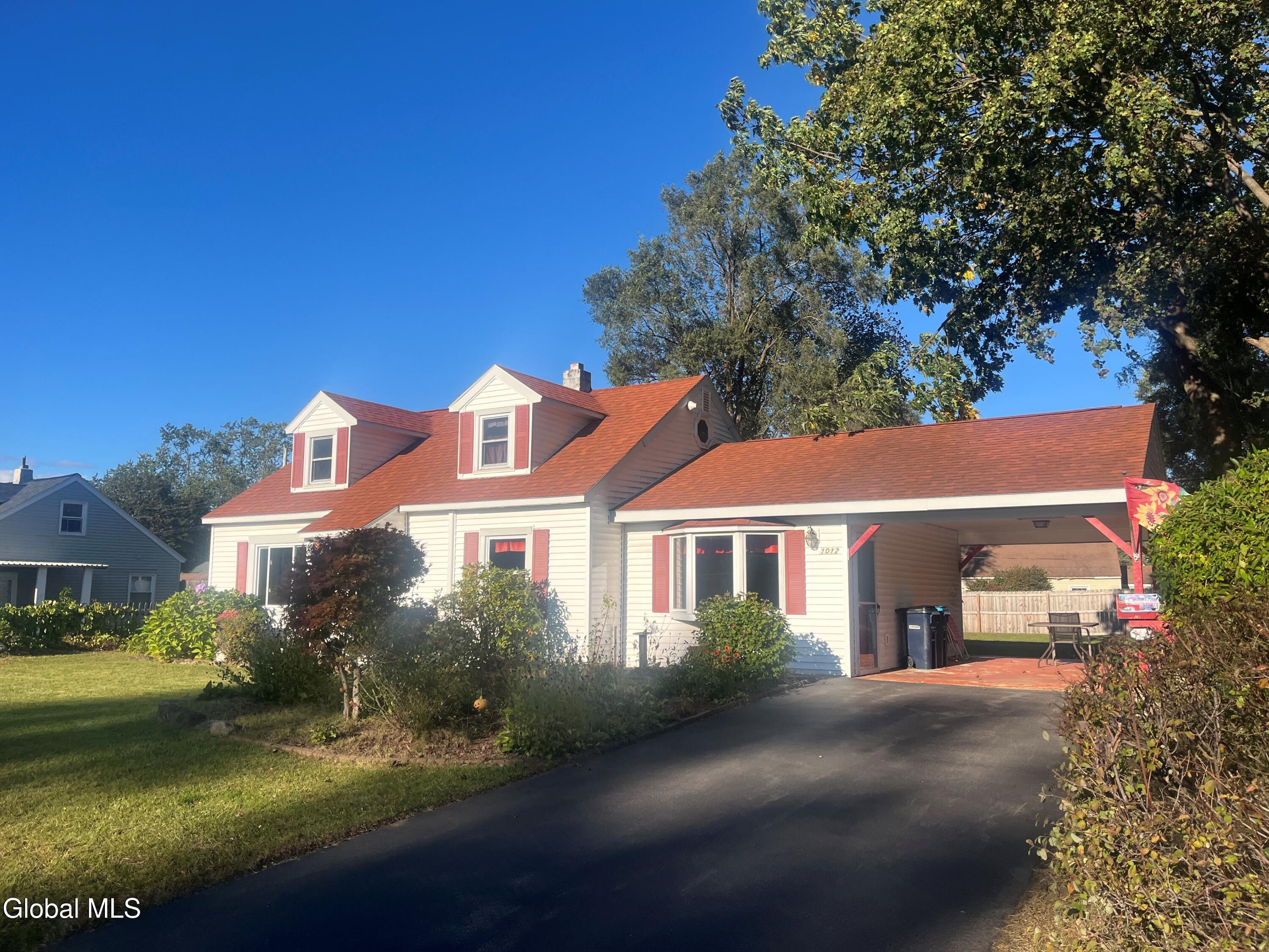 1012 Alheim Drive Schenectady NY 12303