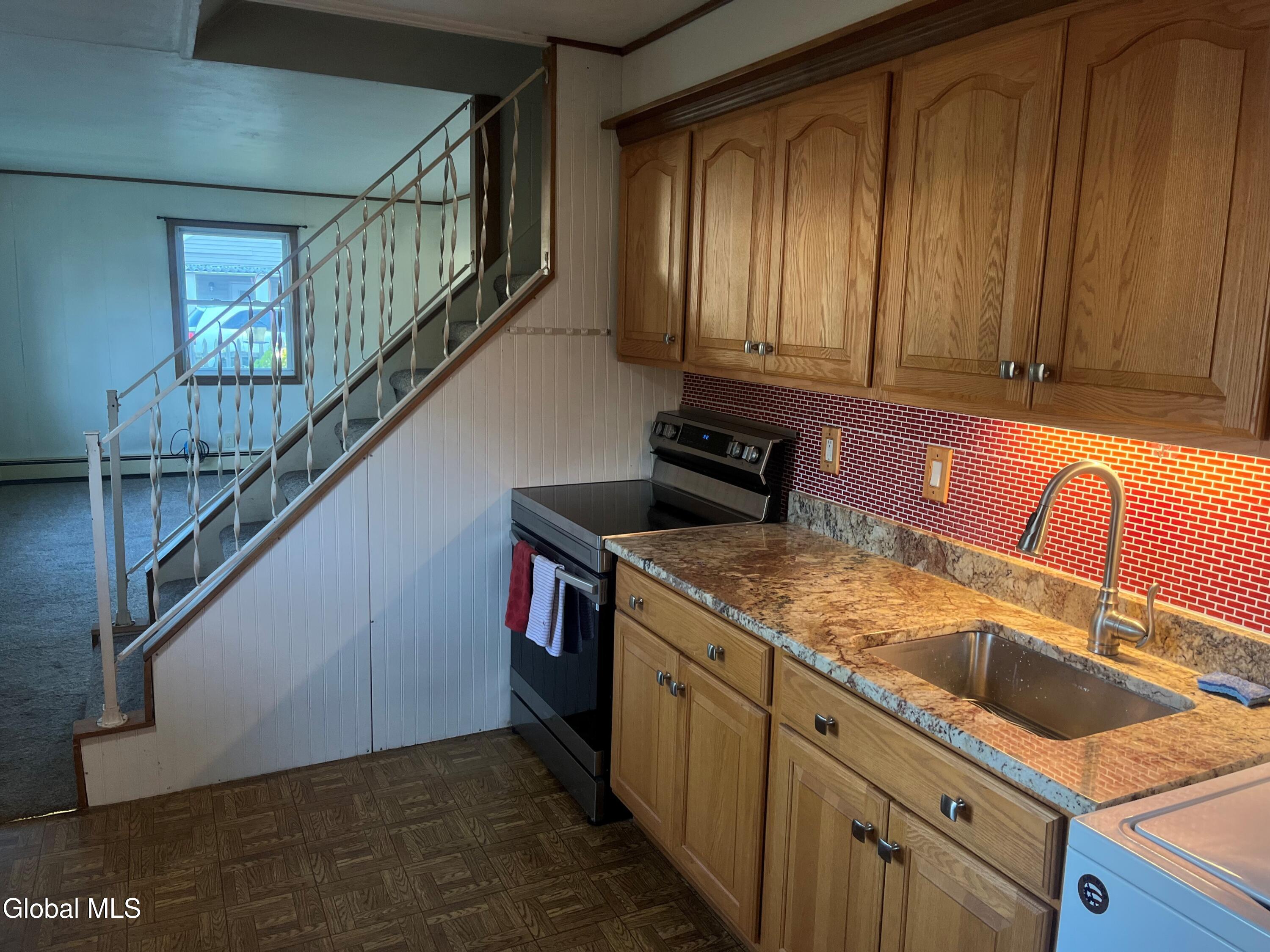 1012 Alheim Drive Schenectady NY 12303