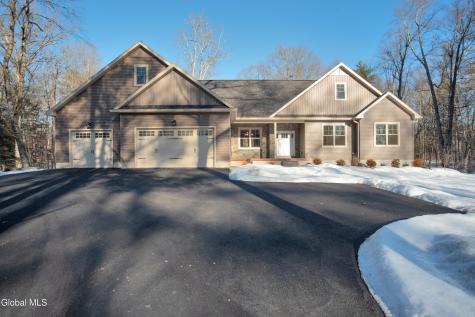 29 Sweet Road Gansevoort NY 12831
