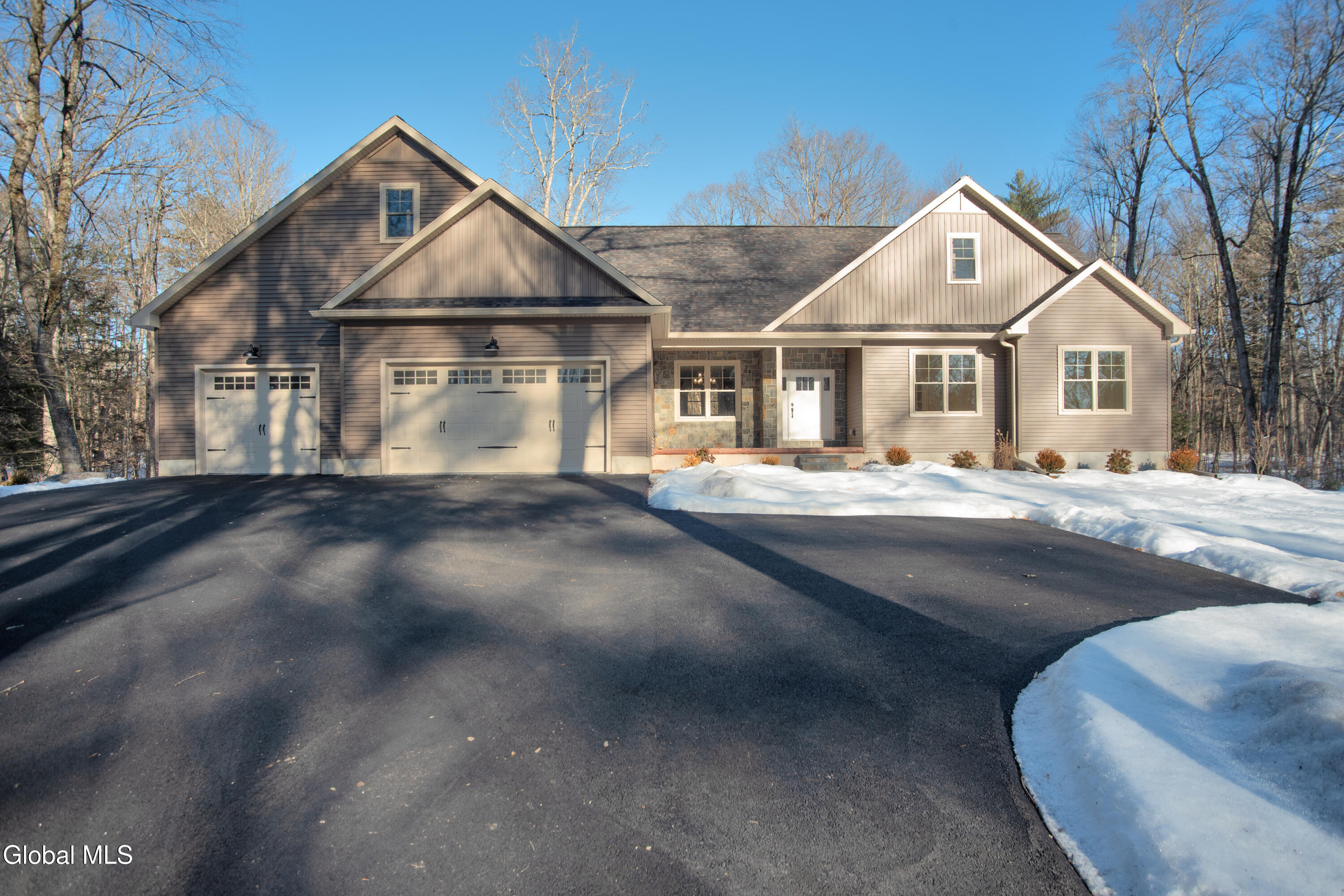 29 Sweet Road Gansevoort NY 12831
