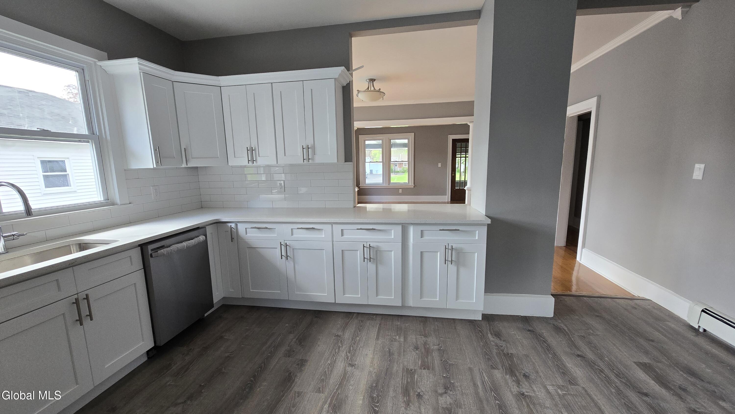 26 Lawnwood Avenue Schenectady NY 12304