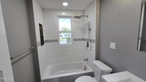 26 Lawnwood Avenue Schenectady NY 12304