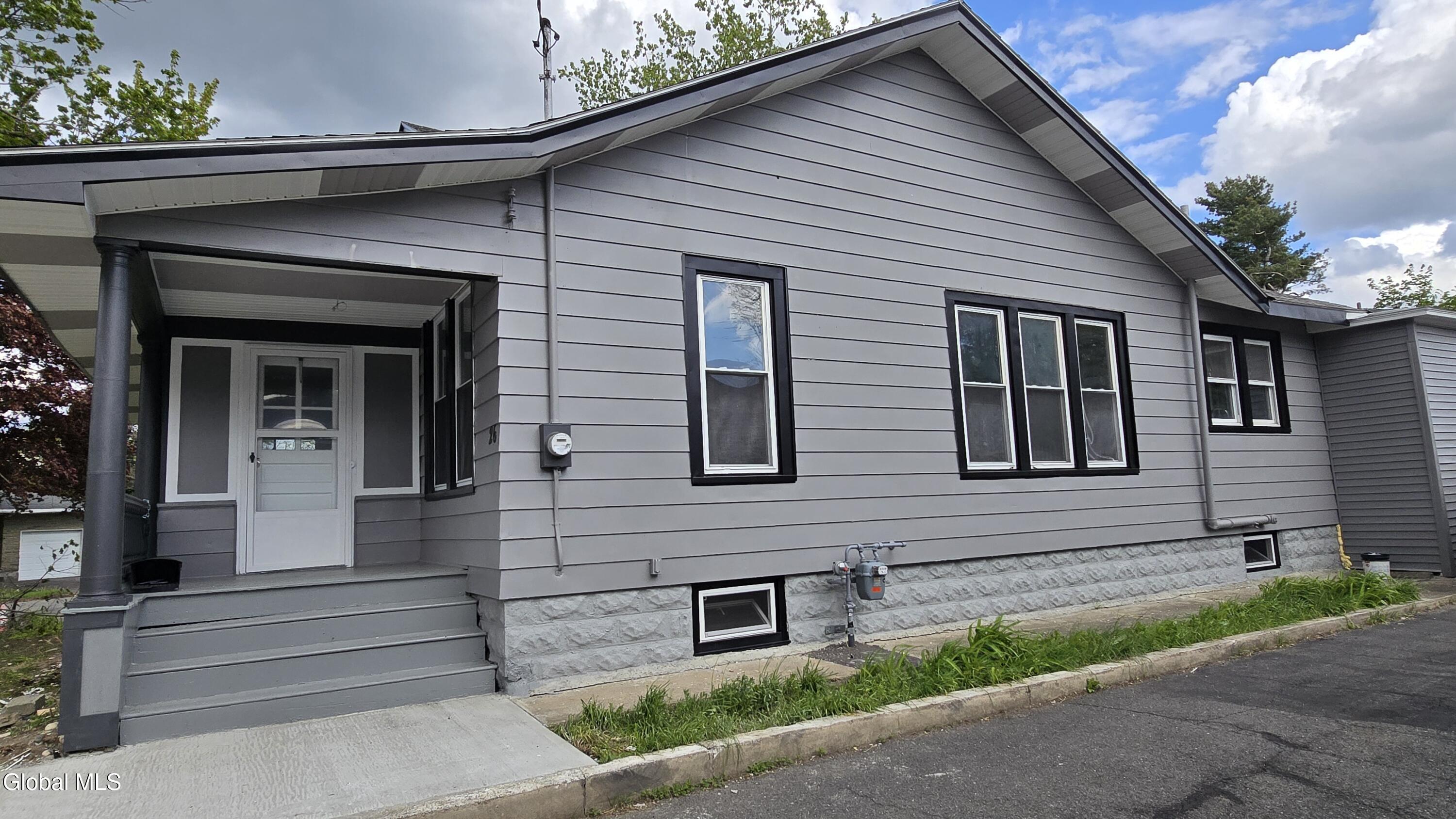 26 Lawnwood Avenue Schenectady NY 12304