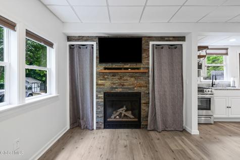 681 Delaware Avenue Albany NY 12209