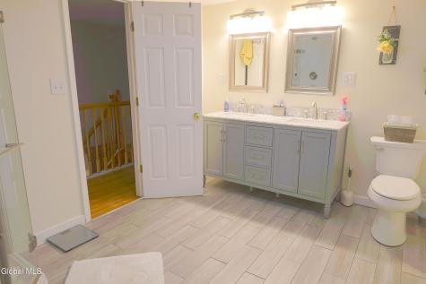 103 Steeple Way Rotterdam NY 12306
