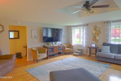 103 Steeple Way Rotterdam NY 12306