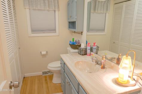 103 Steeple Way Rotterdam NY 12306