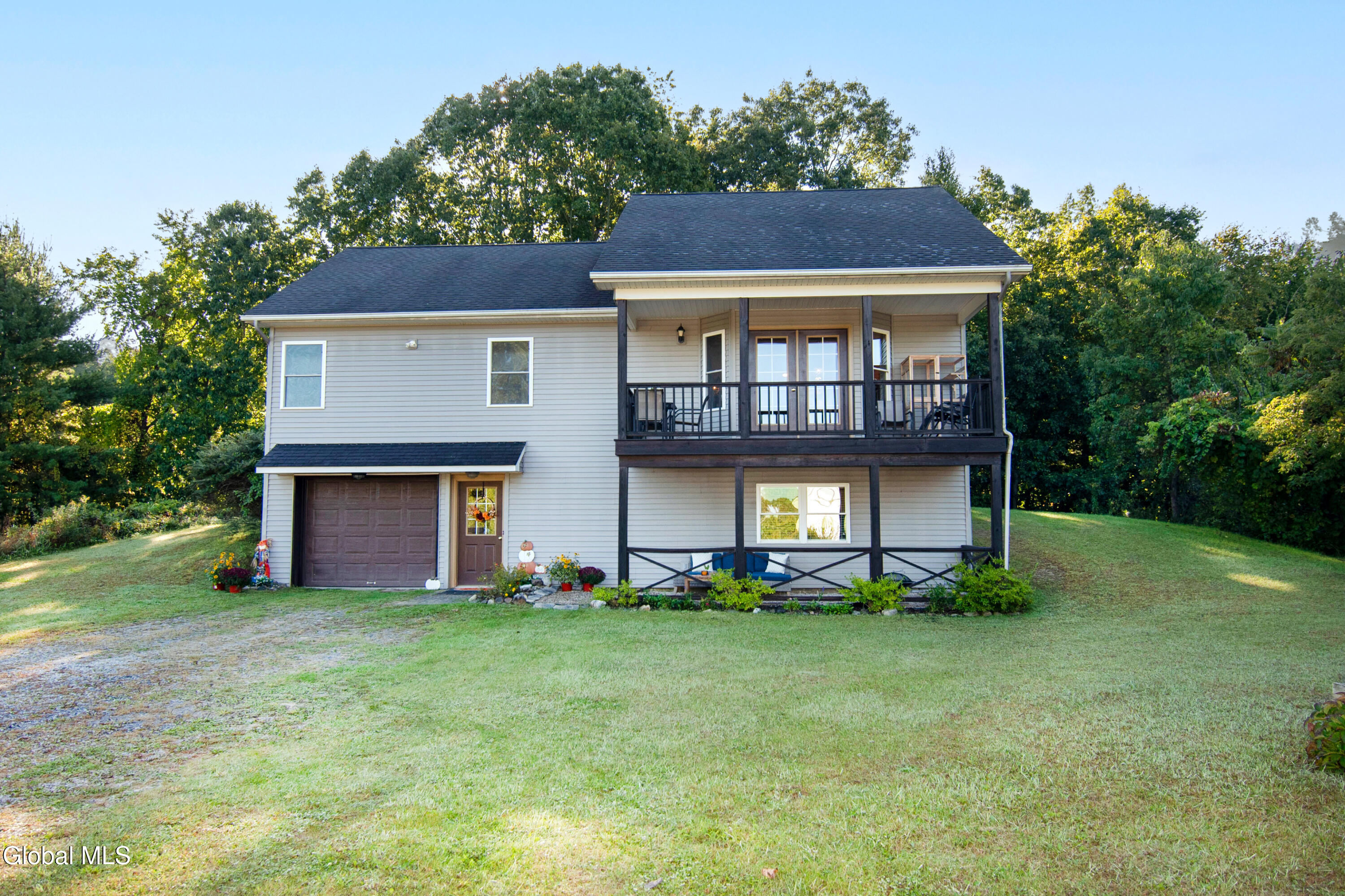 419 Verbeck Avenue Schaghticoke NY 12154