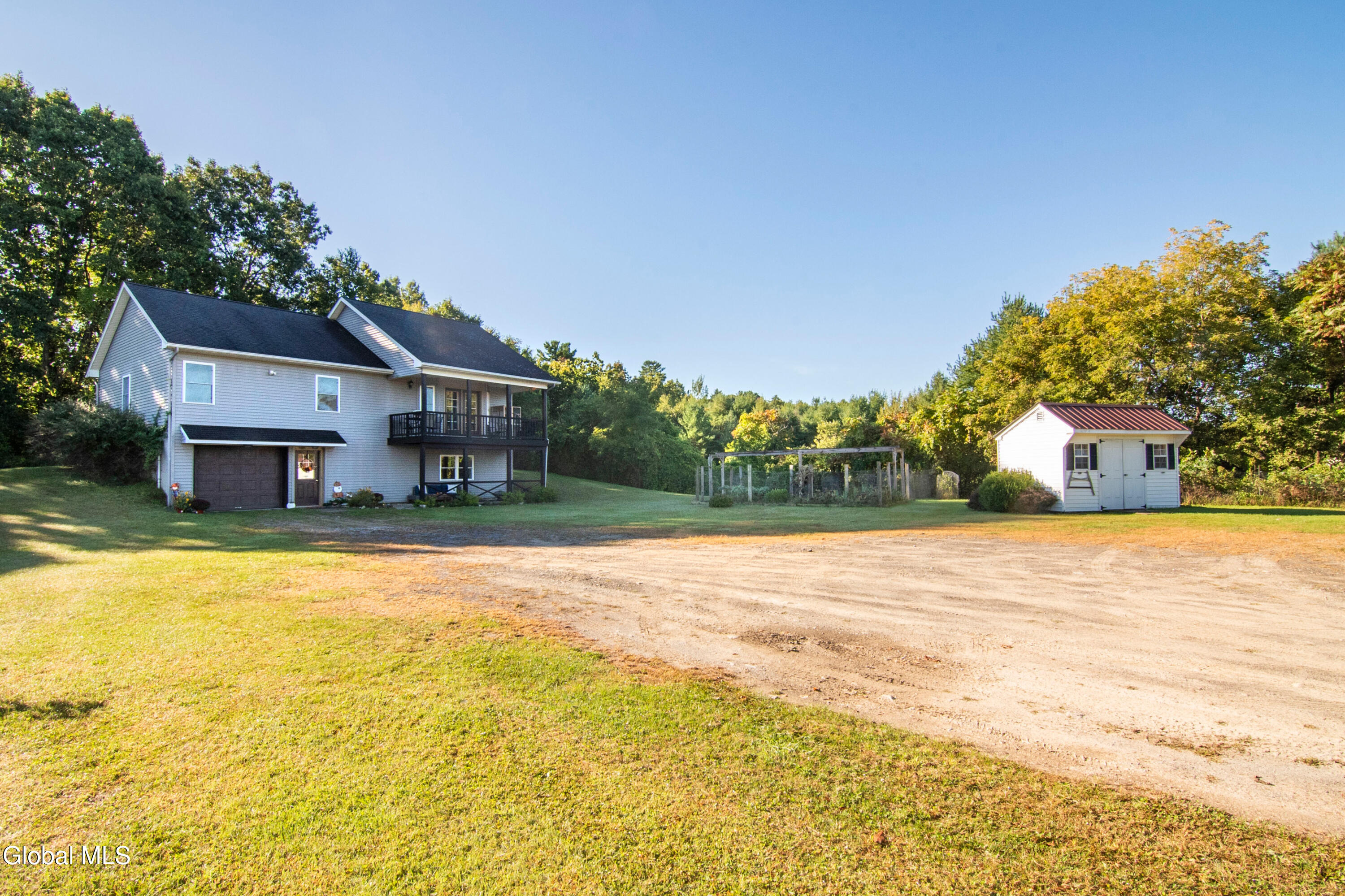 419 Verbeck Avenue Schaghticoke NY 12154