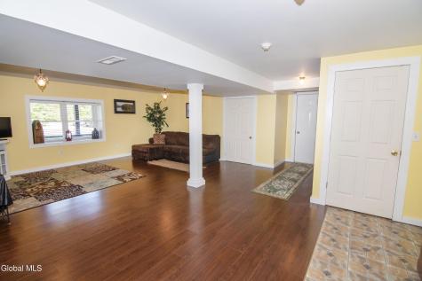 419 Verbeck Avenue Schaghticoke NY 12154