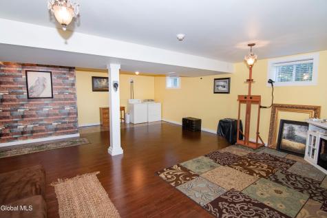419 Verbeck Avenue Schaghticoke NY 12154