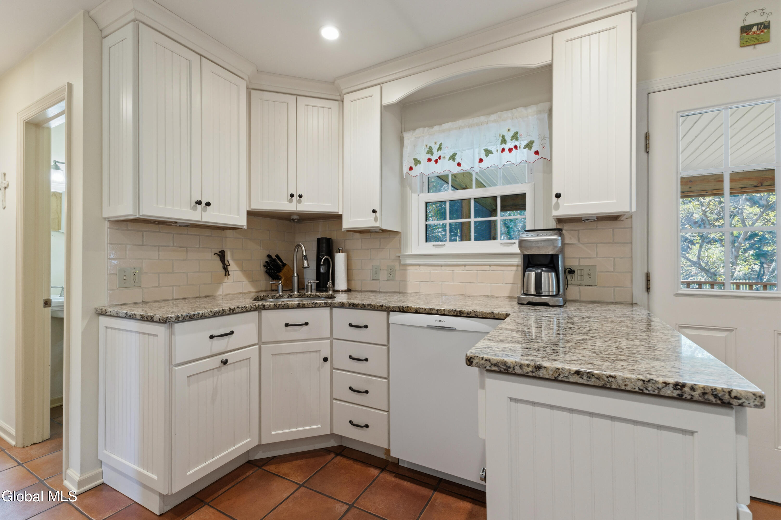 1009 Cheyenne Road Glenville NY 12302
