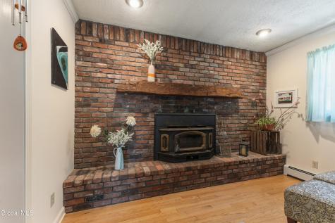 1009 Cheyenne Road Glenville NY 12302