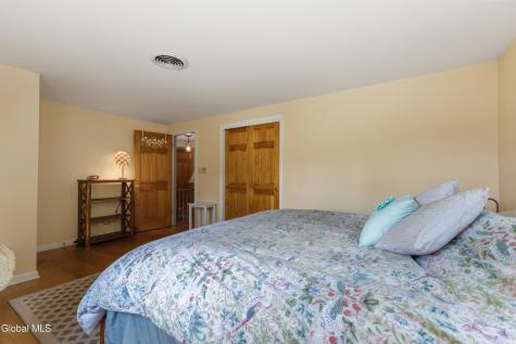 1009 Cheyenne Road Glenville NY 12302