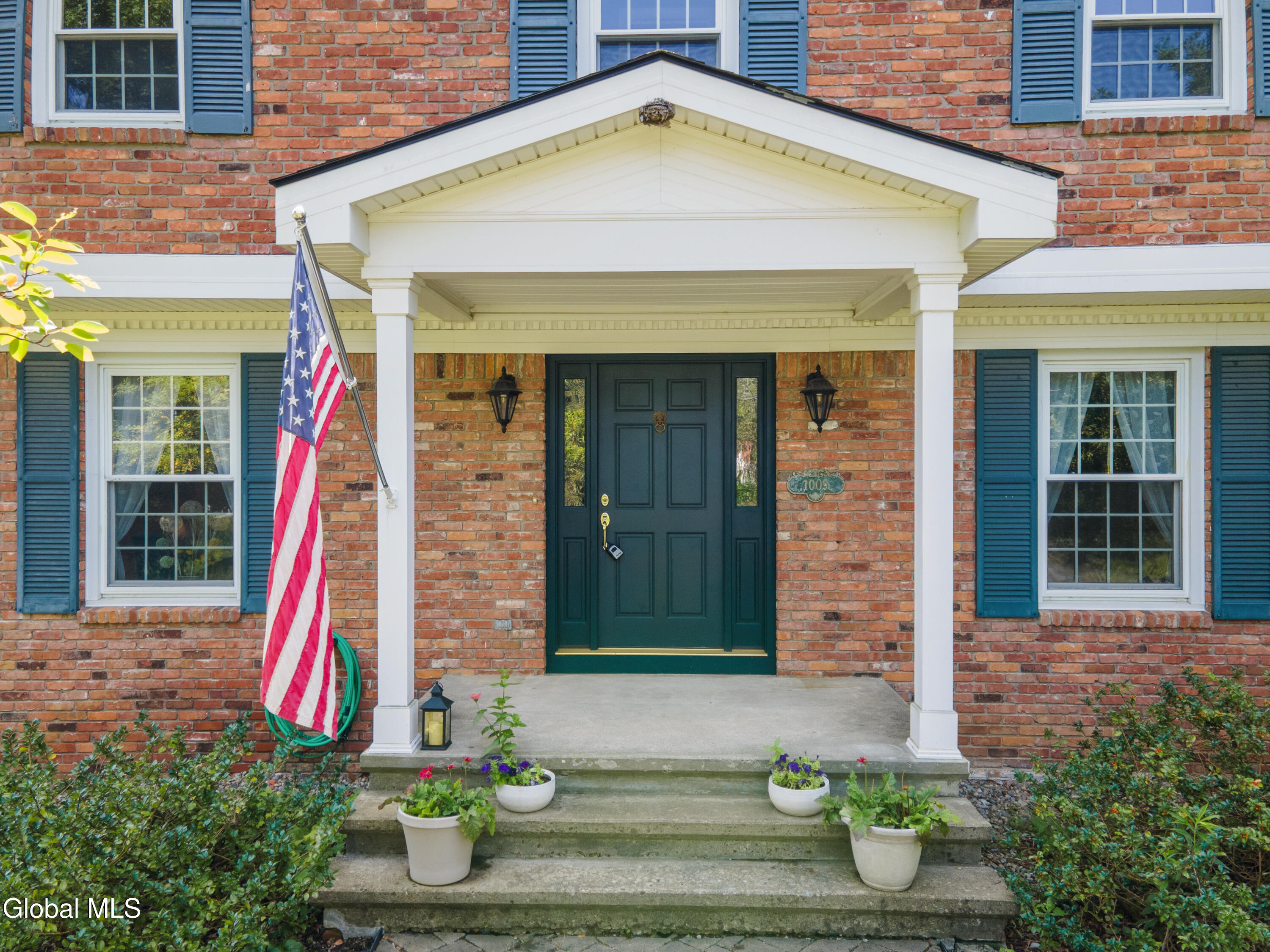 1009 Cheyenne Road Glenville NY 12302
