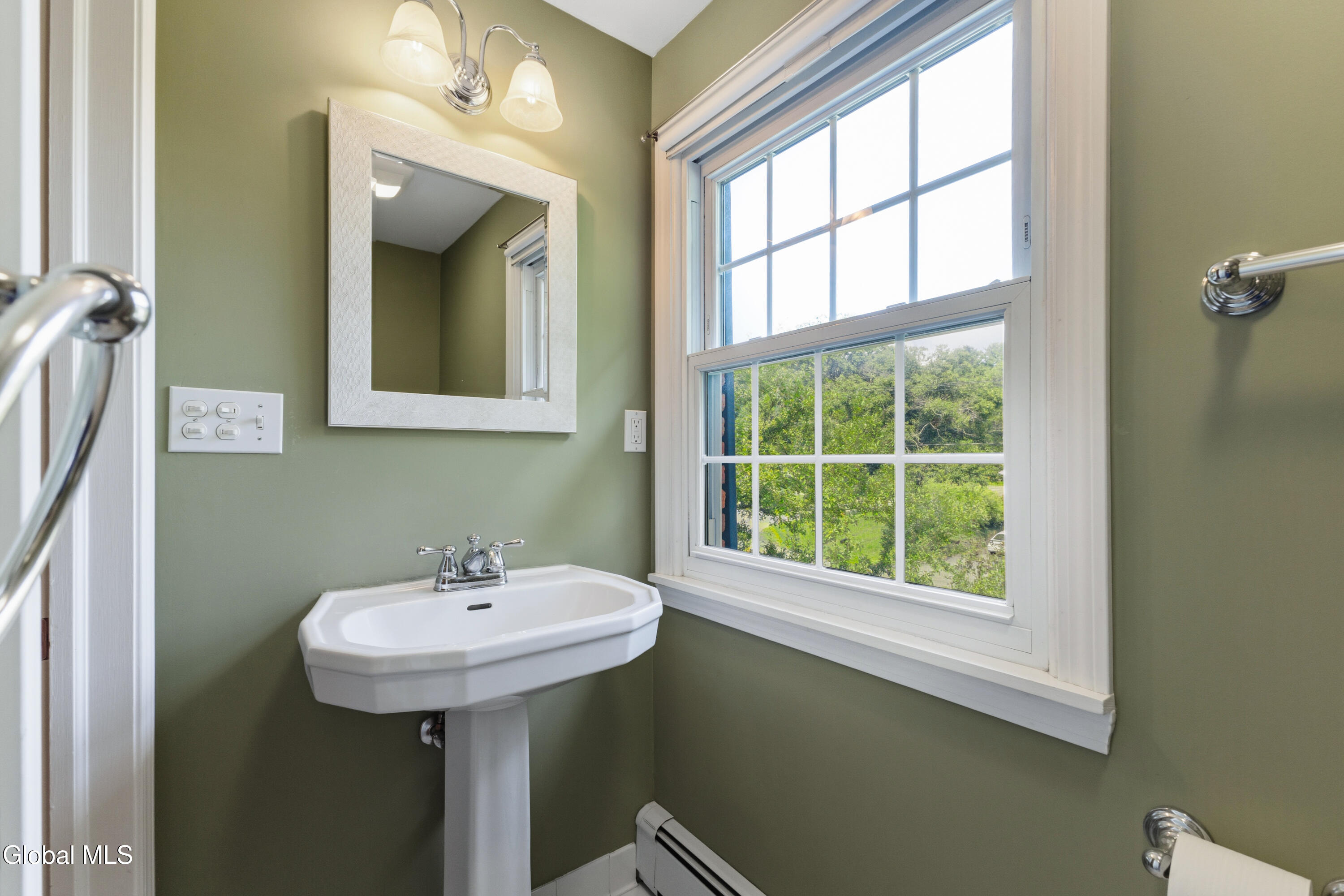 1009 Cheyenne Road Glenville NY 12302
