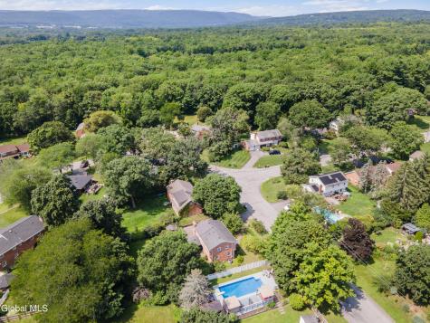 1009 Cheyenne Road Glenville NY 12302