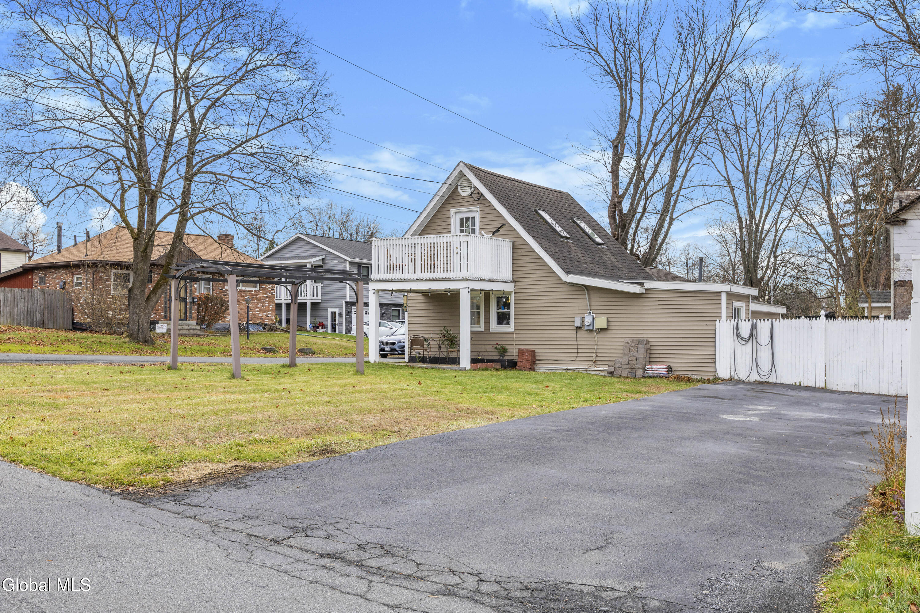 79 Starr Avenue Schenectady NY 12304