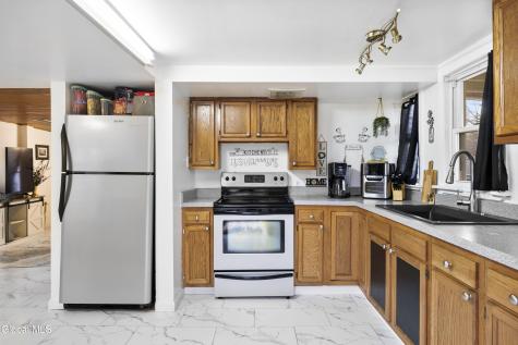 79 Starr Avenue Schenectady NY 12304