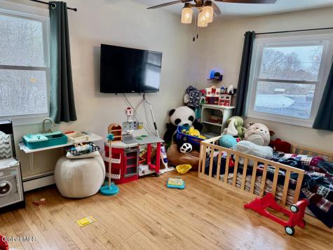 187 Spring Road Glenville NY 12302