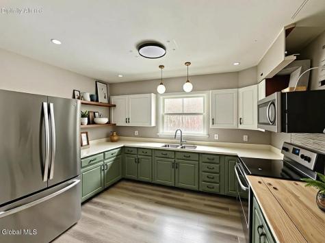 187 Spring Road Glenville NY 12302