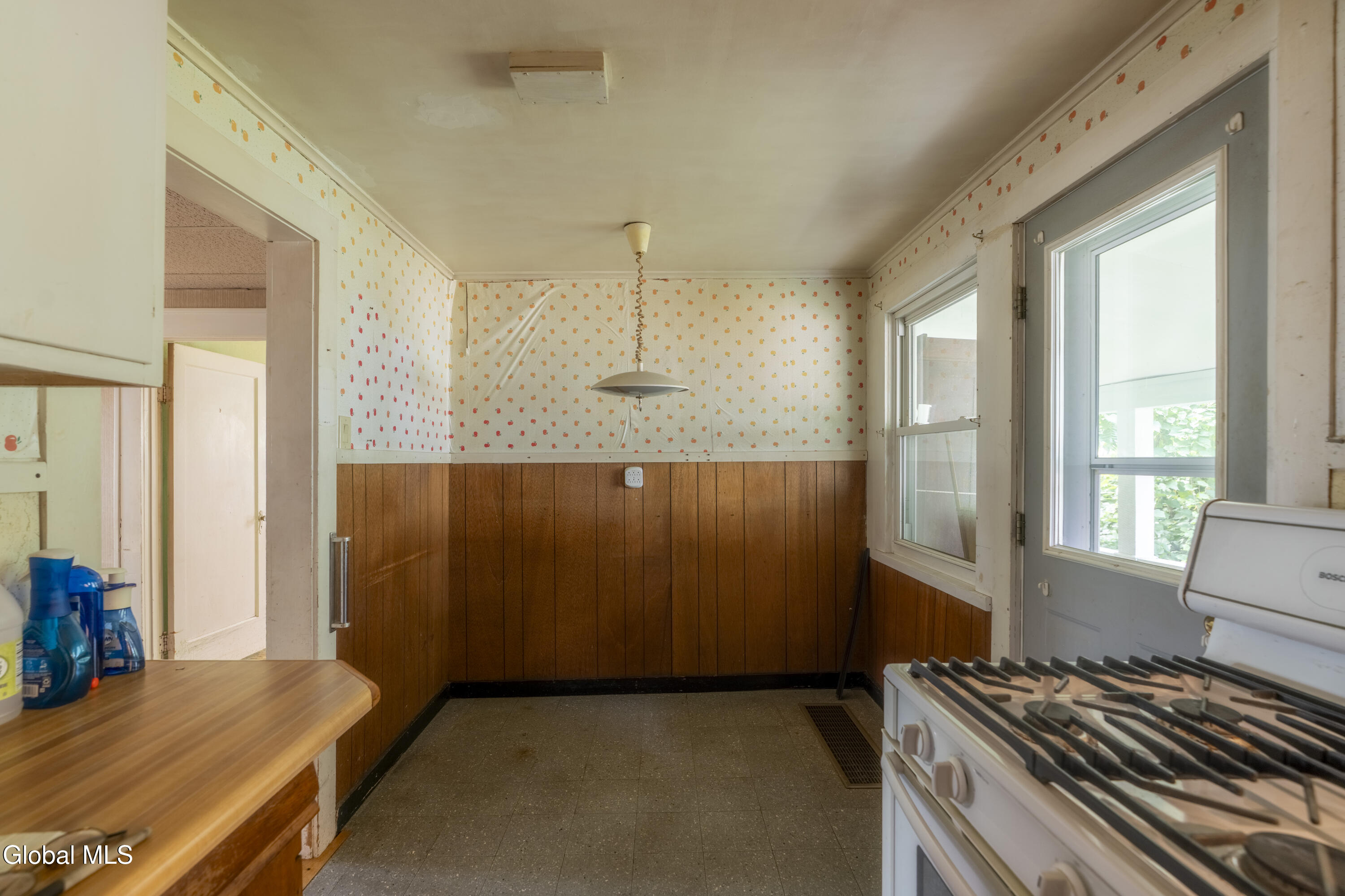 27 Woodard Street Glens Falls NY 12801