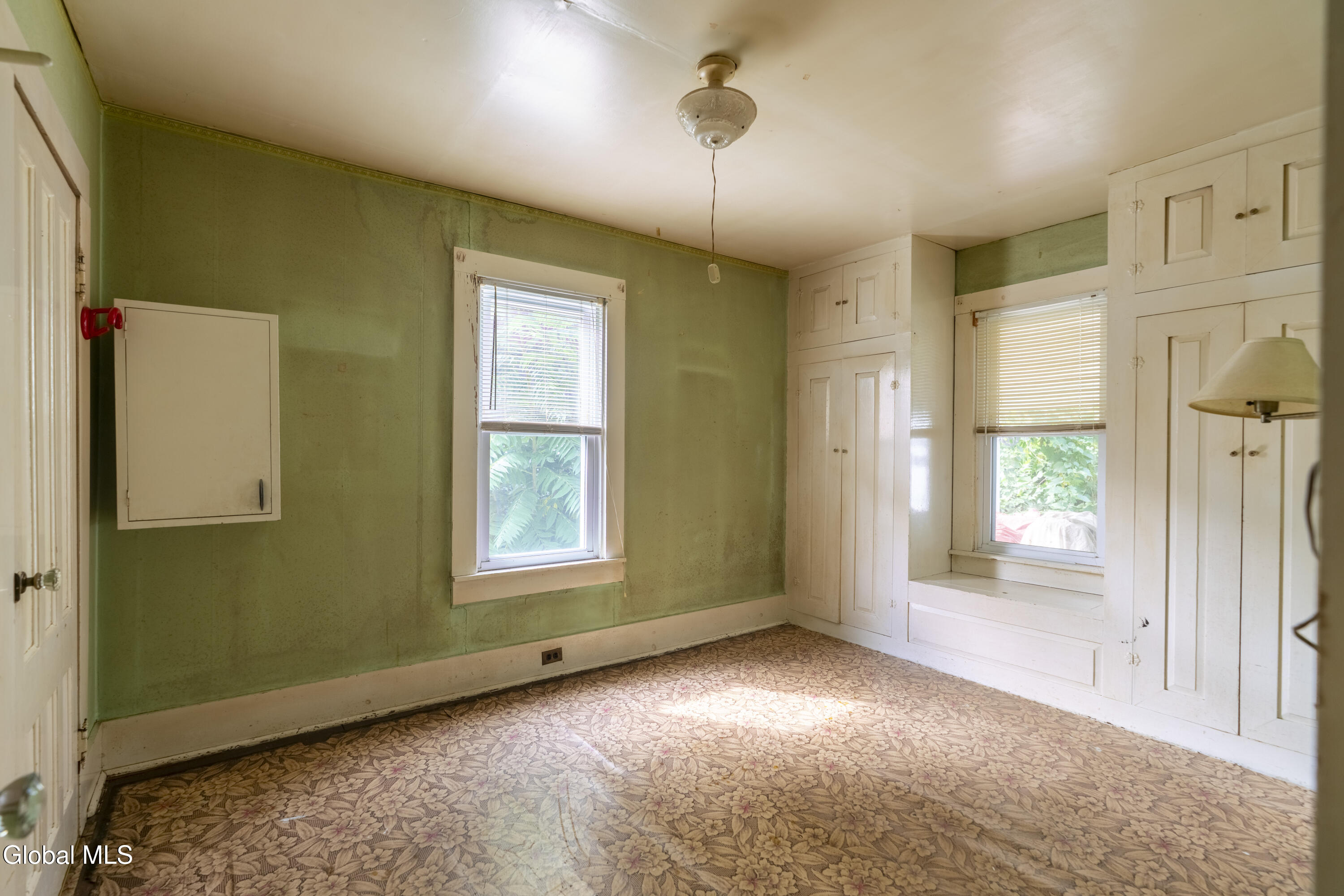 27 Woodard Street Glens Falls NY 12801
