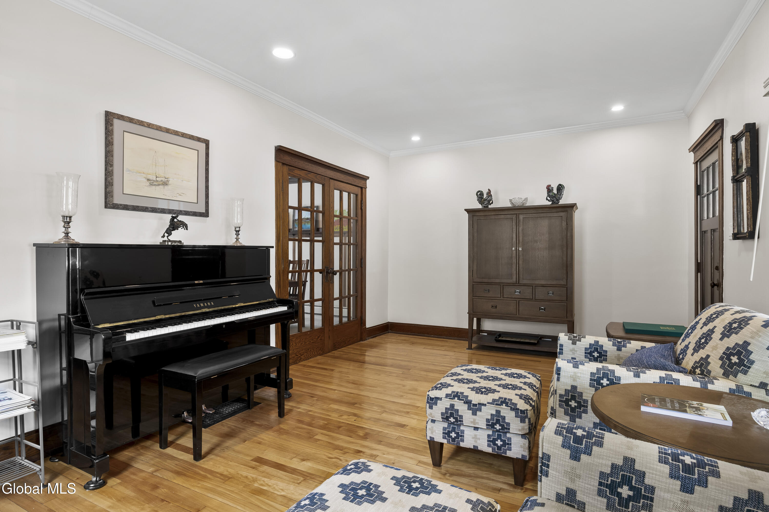 27 Almond Street Gloversville NY 12078