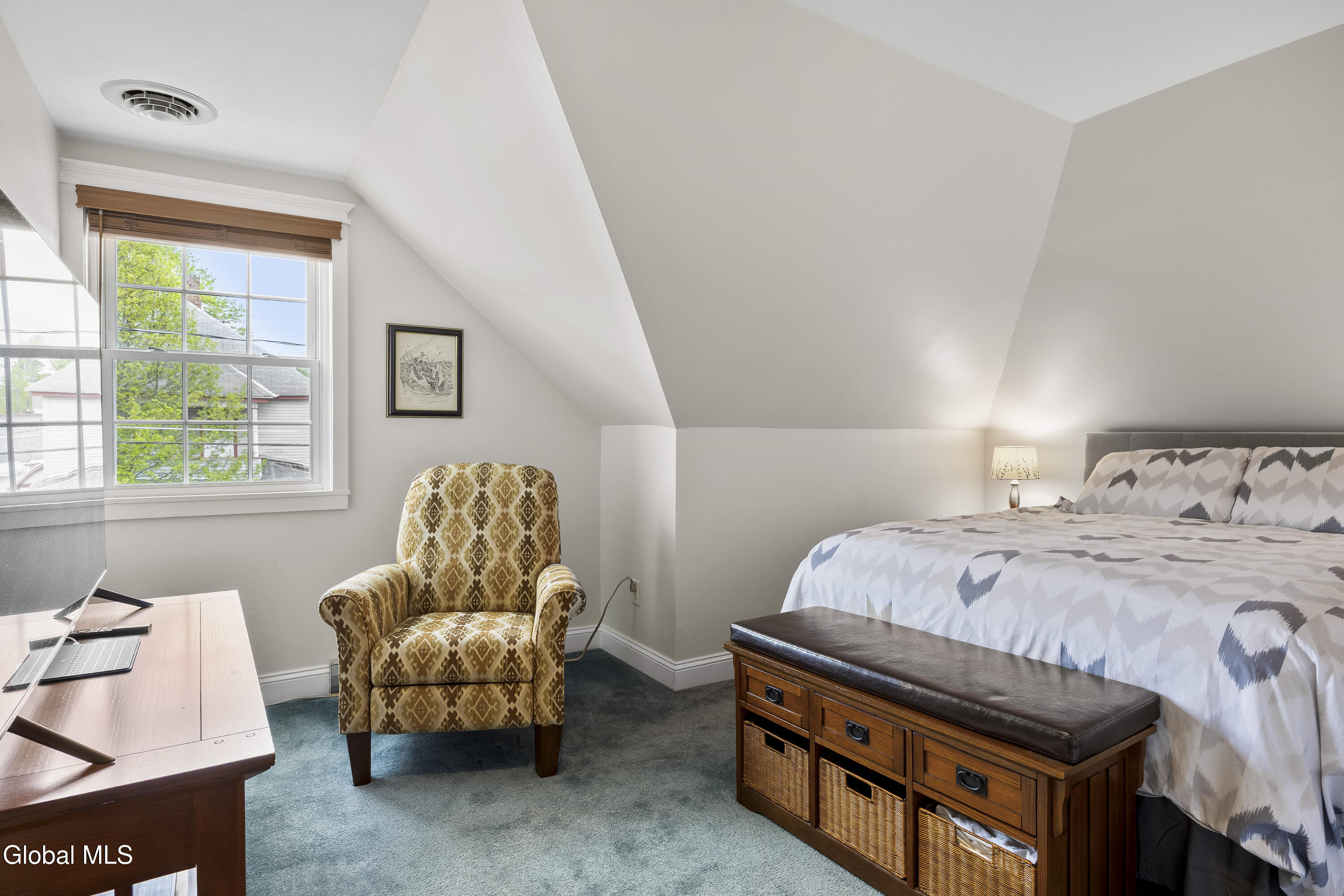 27 Almond Street Gloversville NY 12078
