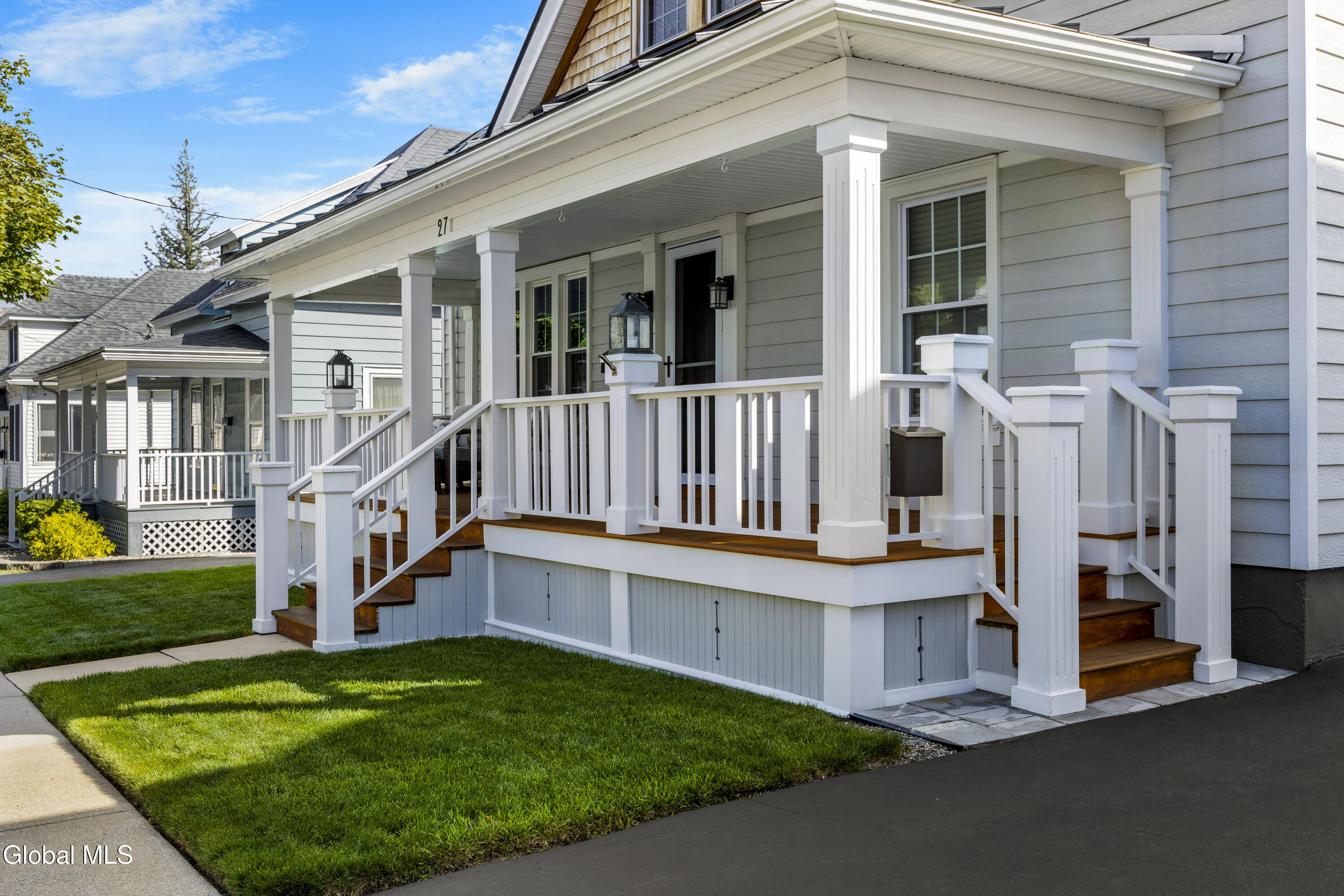 27 Almond Street Gloversville NY 12078