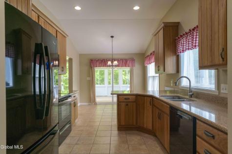 18 Waterview Drive Saratoga Springs NY 12866