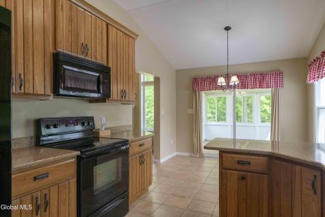 18 Waterview Drive Saratoga Springs NY 12866