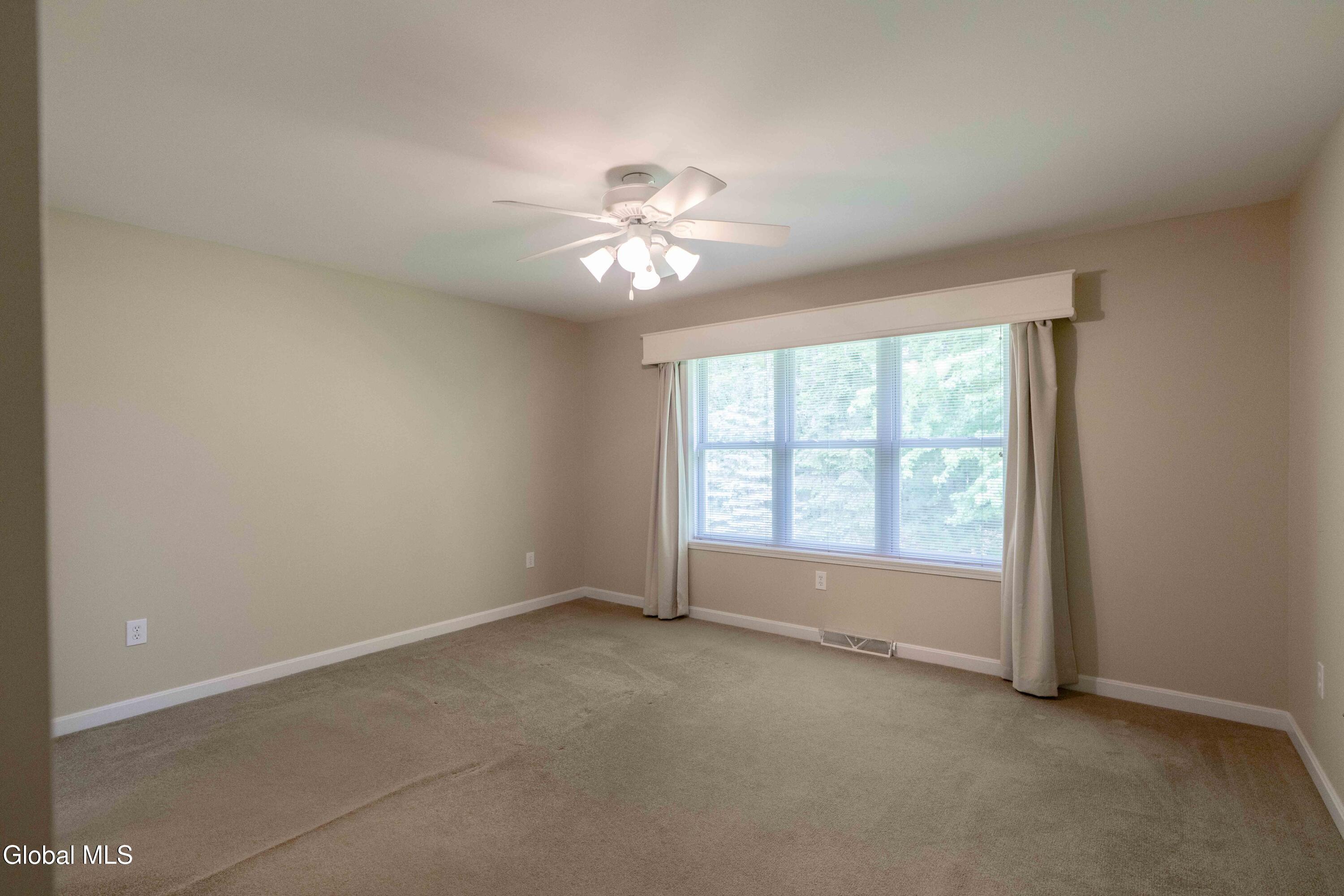 18 Waterview Drive Saratoga Springs NY 12866