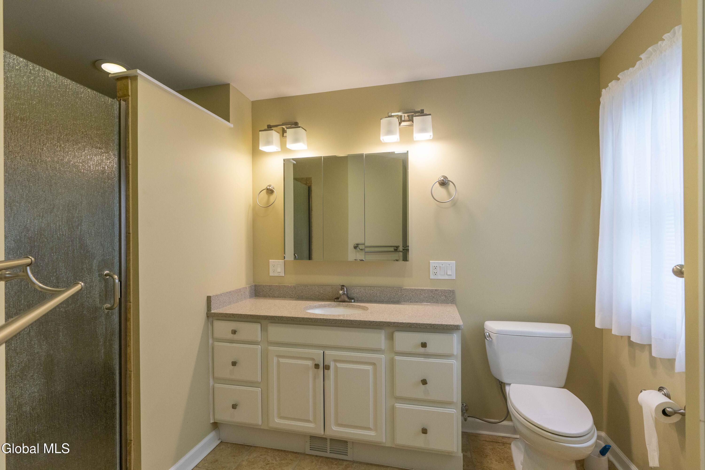 18 Waterview Drive Saratoga Springs NY 12866