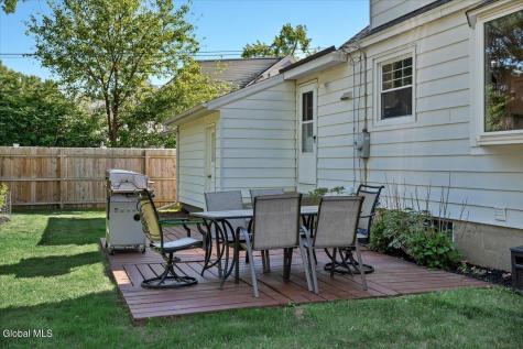 3025 Evelyn Drive Guilderland NY 12303