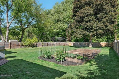 3025 Evelyn Drive Guilderland NY 12303